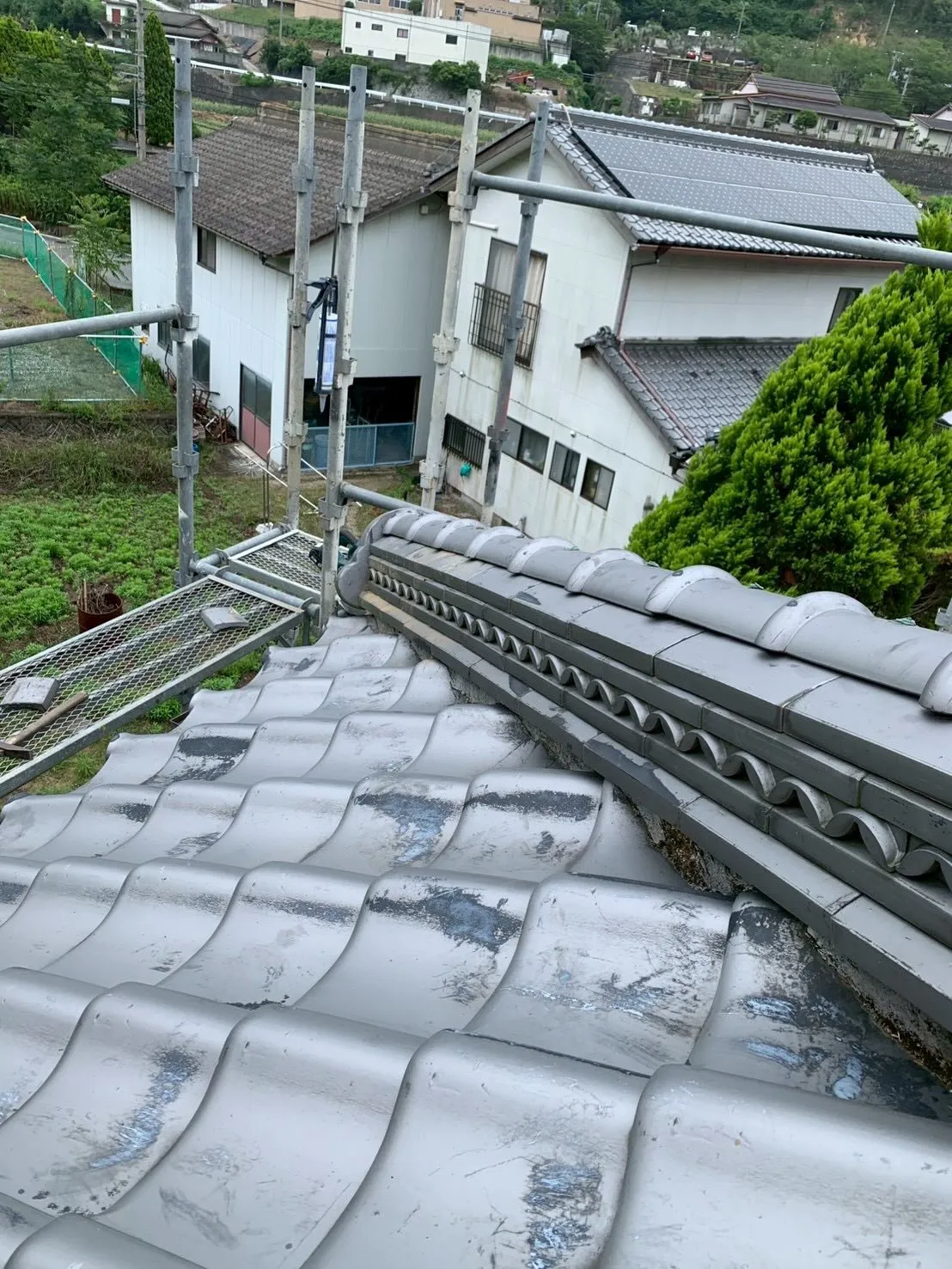 台風の後は、屋根の状態が心配です。