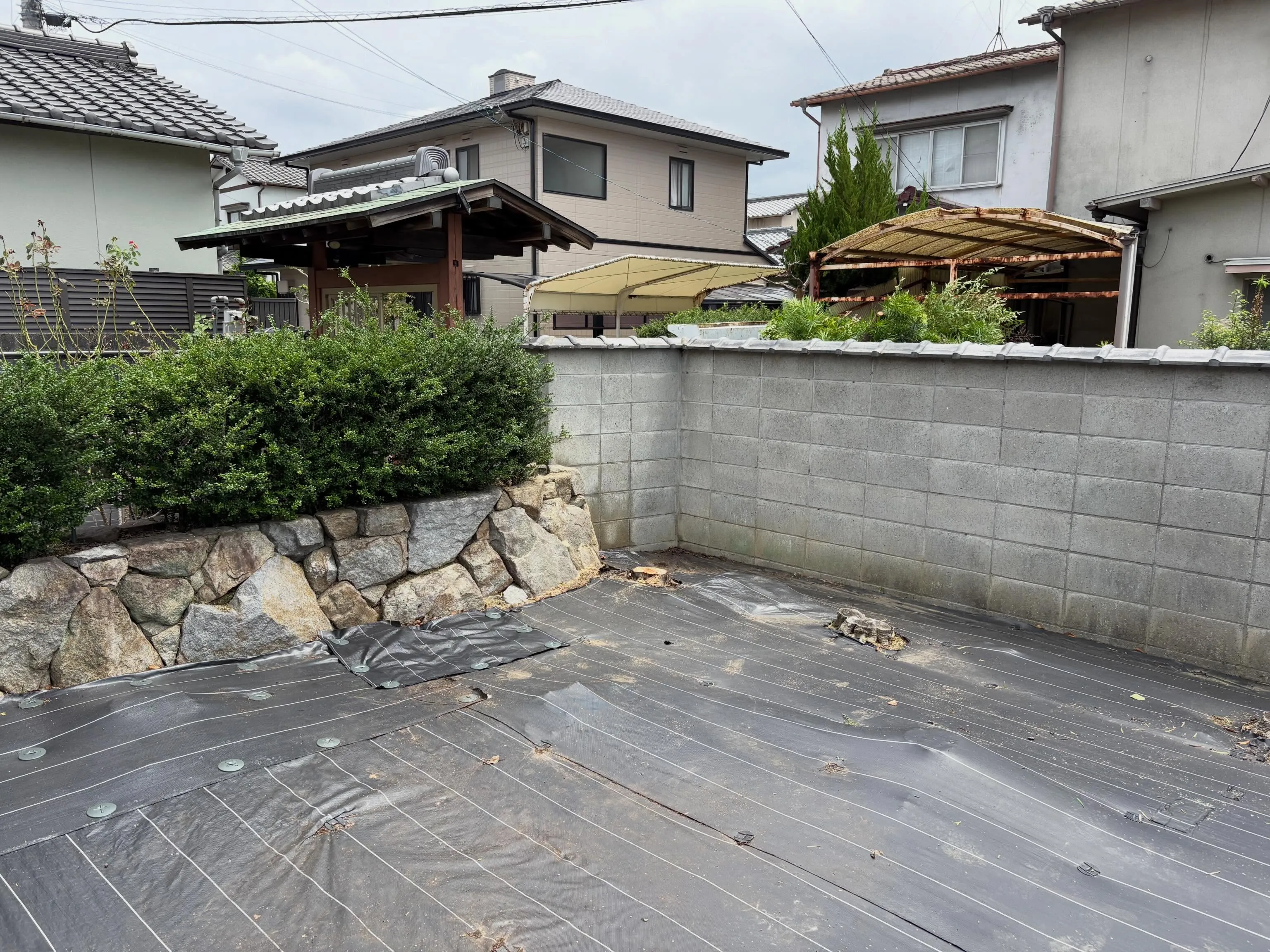 台風の後、庭が荒れたままになっていると心配ですよね。