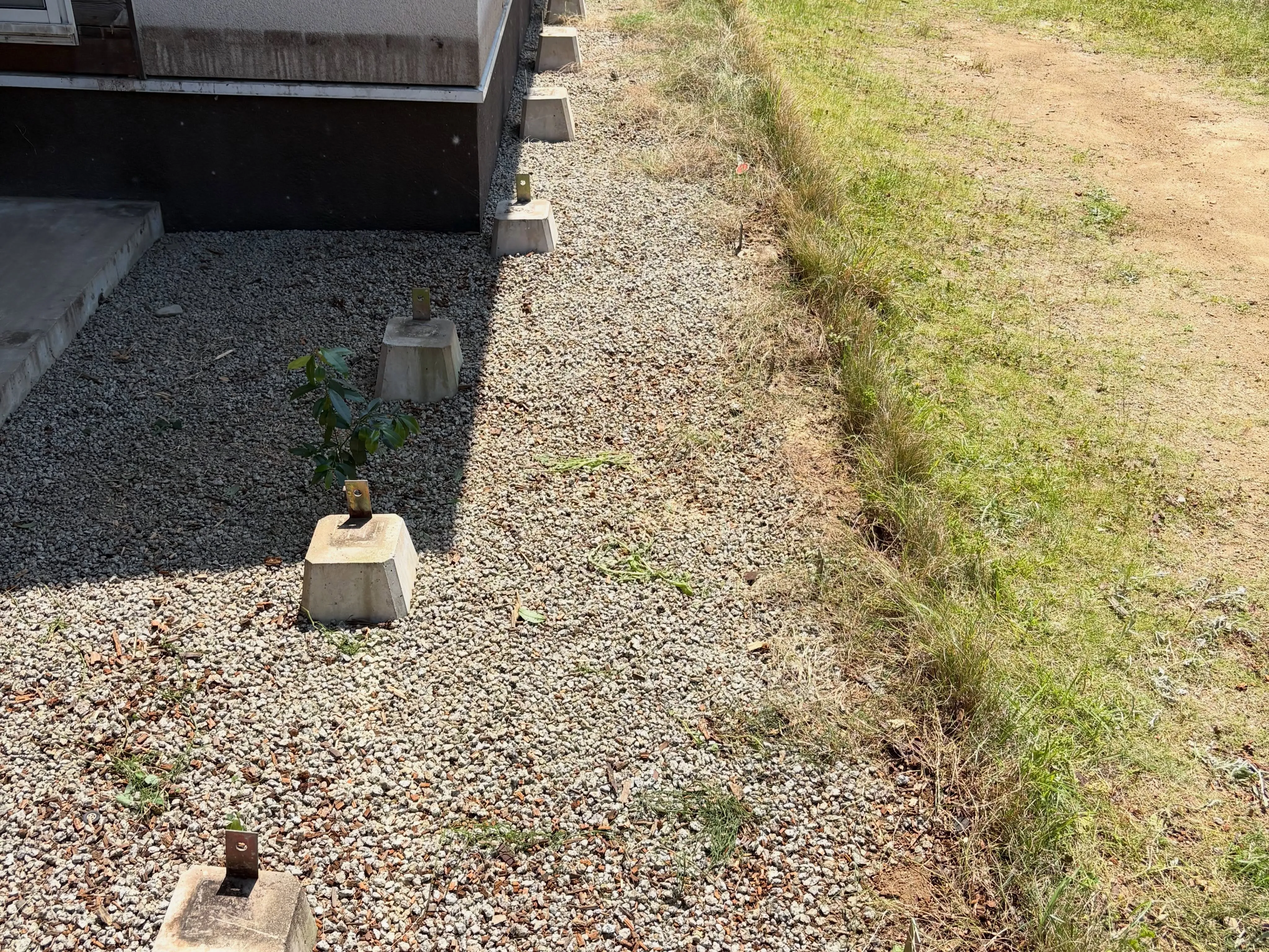 ウッドデッキが見違えました。